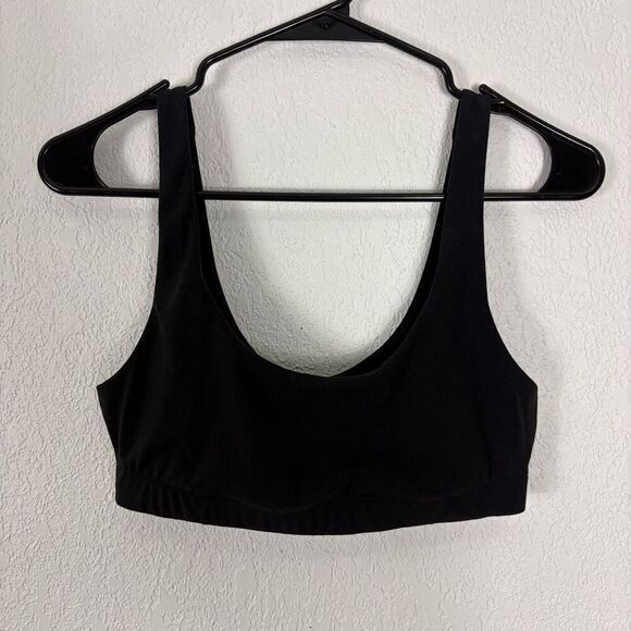 Vuori Other - Vuori Black Scoop Neck Sports Bra Size Small